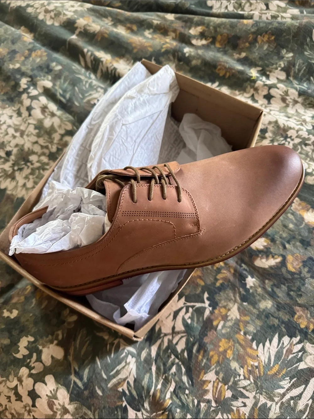 Steve Madden Men's Tan Leather Lace-Up Derbys